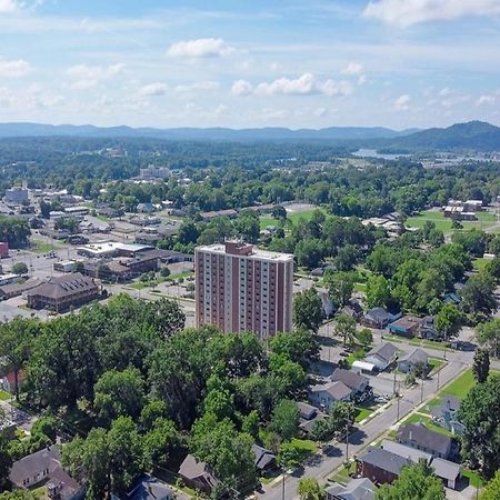 Newly Renovated 1 Bedroom Apartment Near Downtown Gadsden Exterior photo